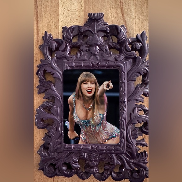 Gorgeous Vintage Style Purple Frame - Picture 3 of 4